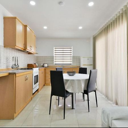 Sea View Apartment Birżebbuġa Exteriör bild