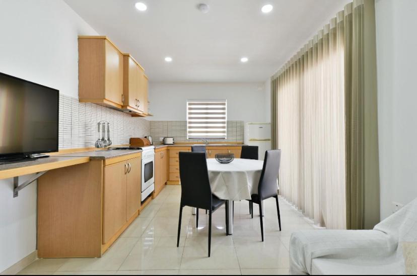 Sea View Apartment Birżebbuġa Exteriör bild